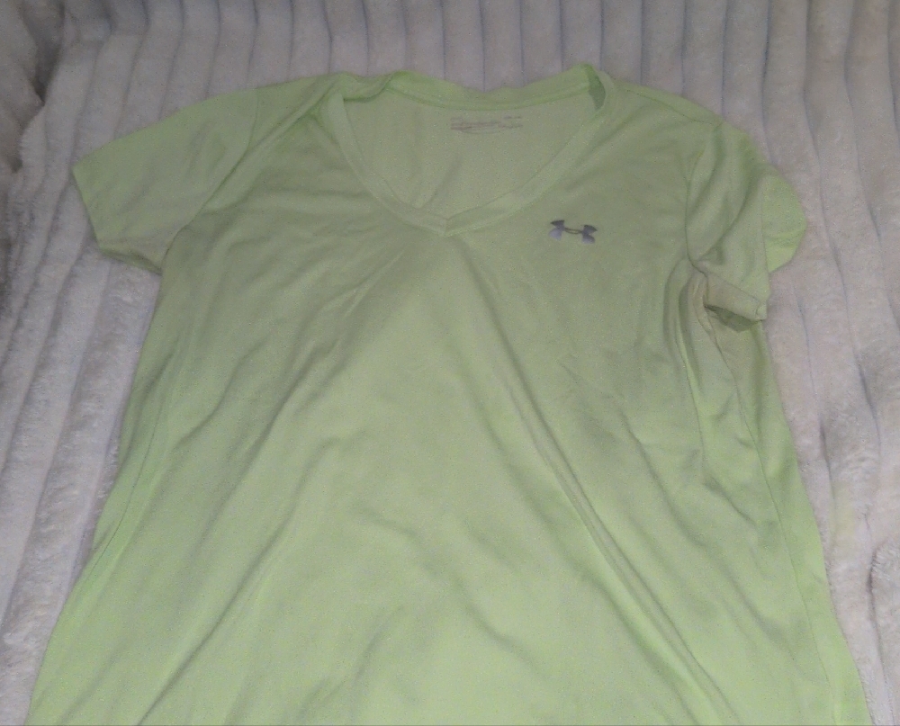 Under Armour Women's Light Green V-Neck Top